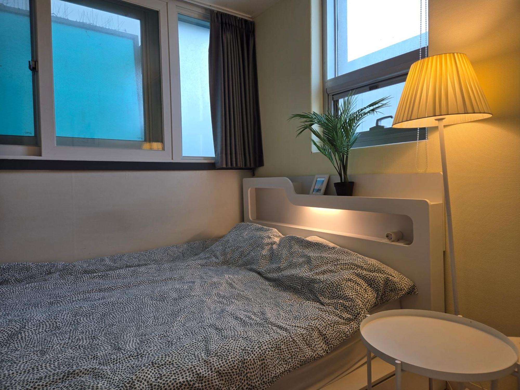 W House 506 Queen 1bedroom Apartment Seoul